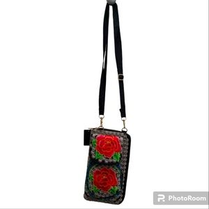 Cantata Crossbody Wallet Artesanal Crafted Multicolor